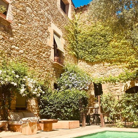 Bed and Breakfast Casa Migdia Sant Jordi Desvalls Exterior foto