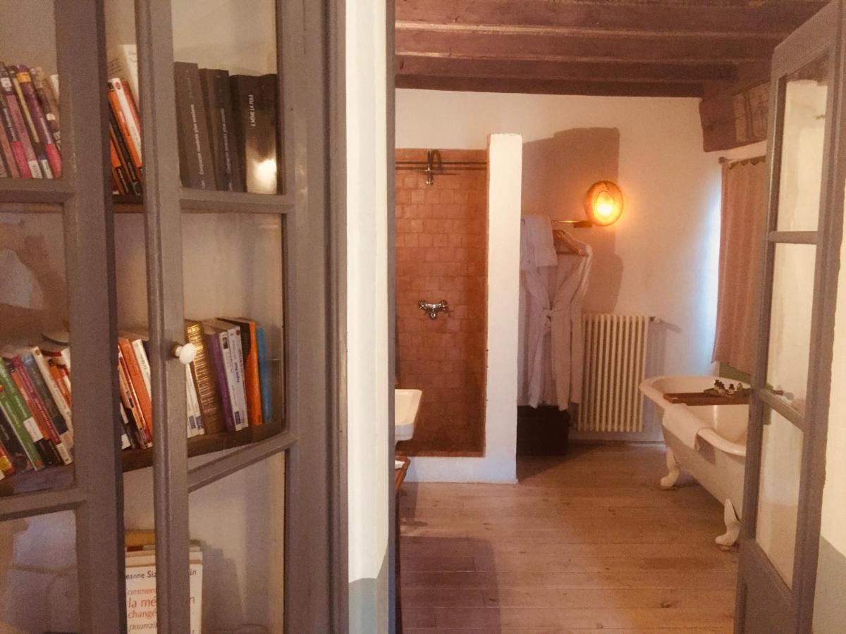 Bed and Breakfast Casa Migdia Sant Jordi Desvalls Exterior foto