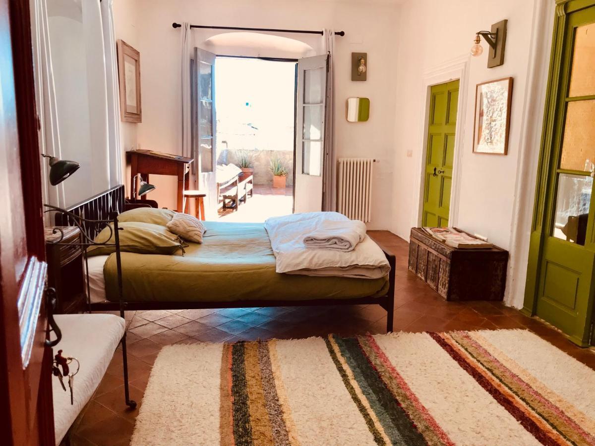 Bed and Breakfast Casa Migdia Sant Jordi Desvalls Exterior foto