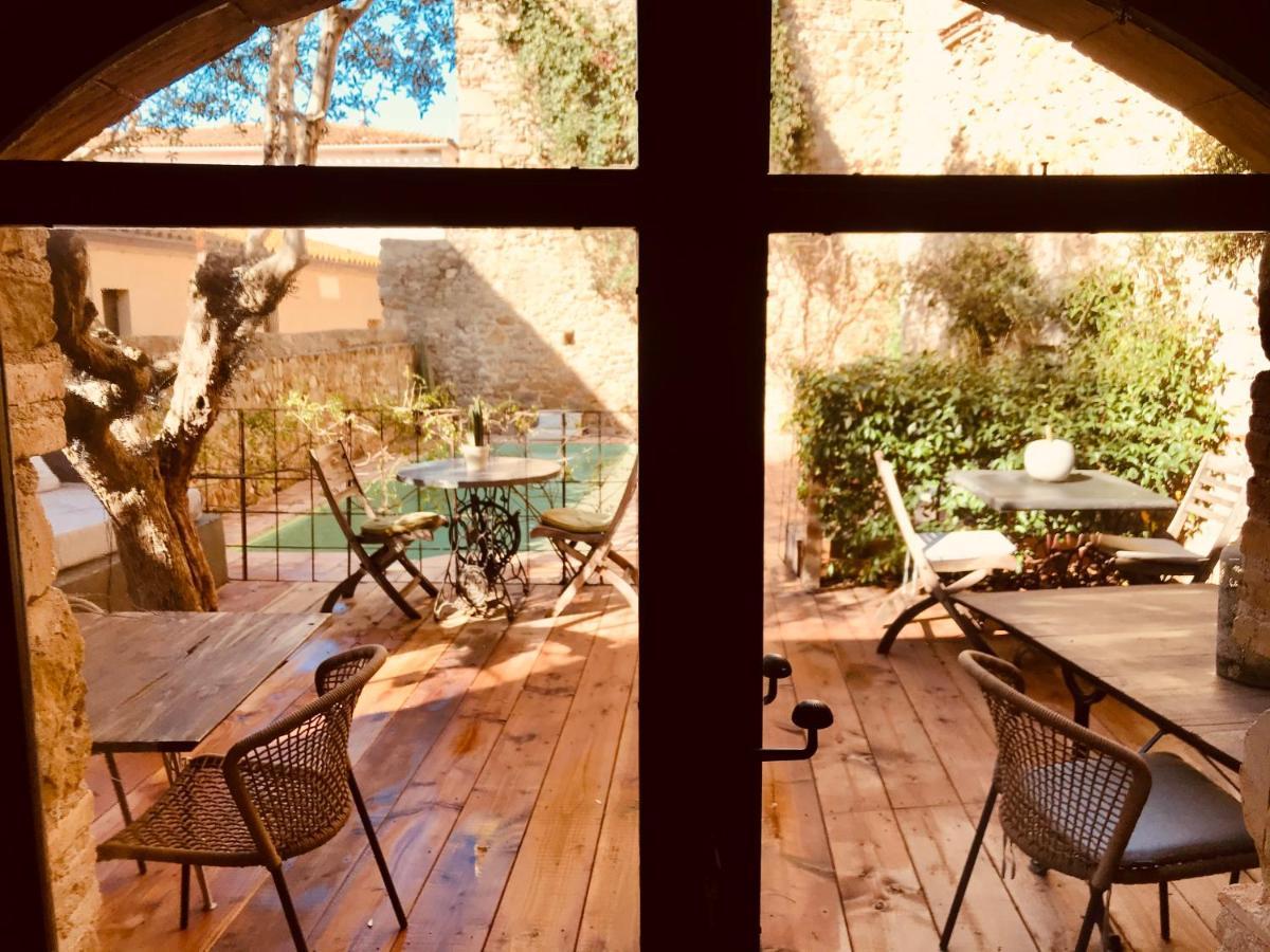 Bed and Breakfast Casa Migdia Sant Jordi Desvalls Exterior foto